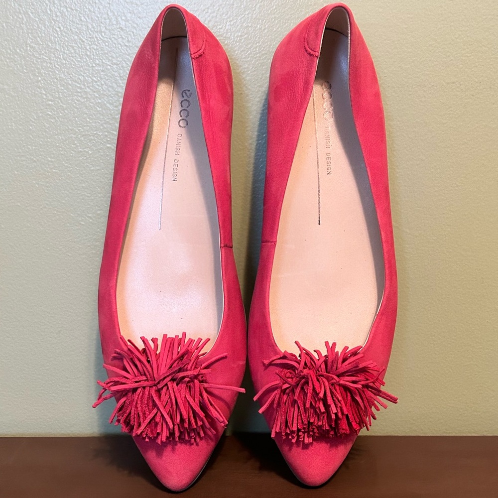 ECCO Women’s Shape Pointy Suede Raspberry Ballerina Flat Shoes with Pom …